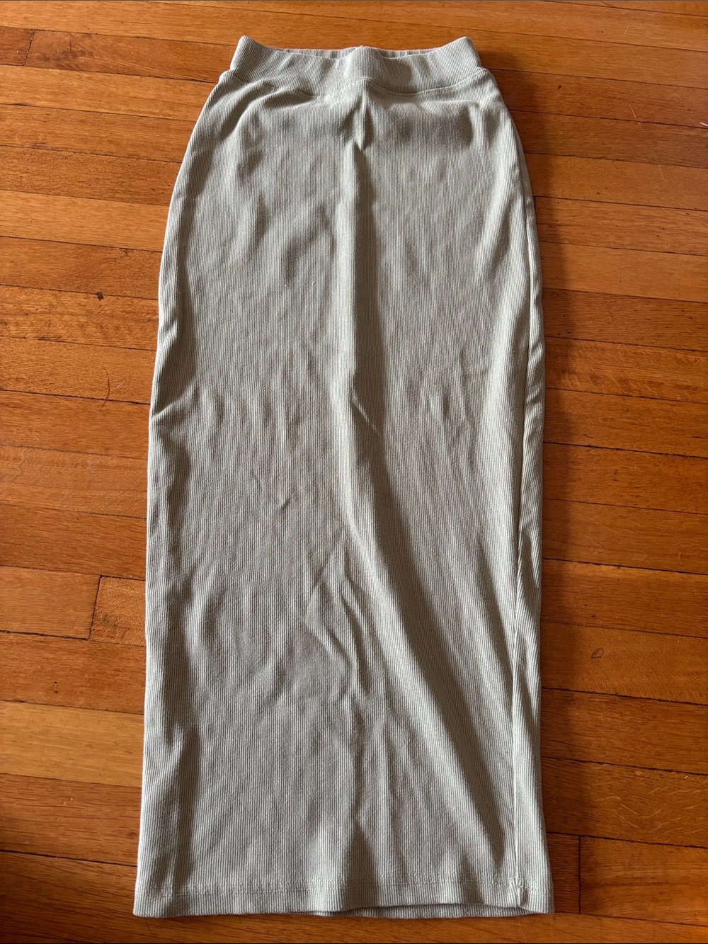 PrettyLittleThing Light Gray Ribbed Midi Pencil Skirt